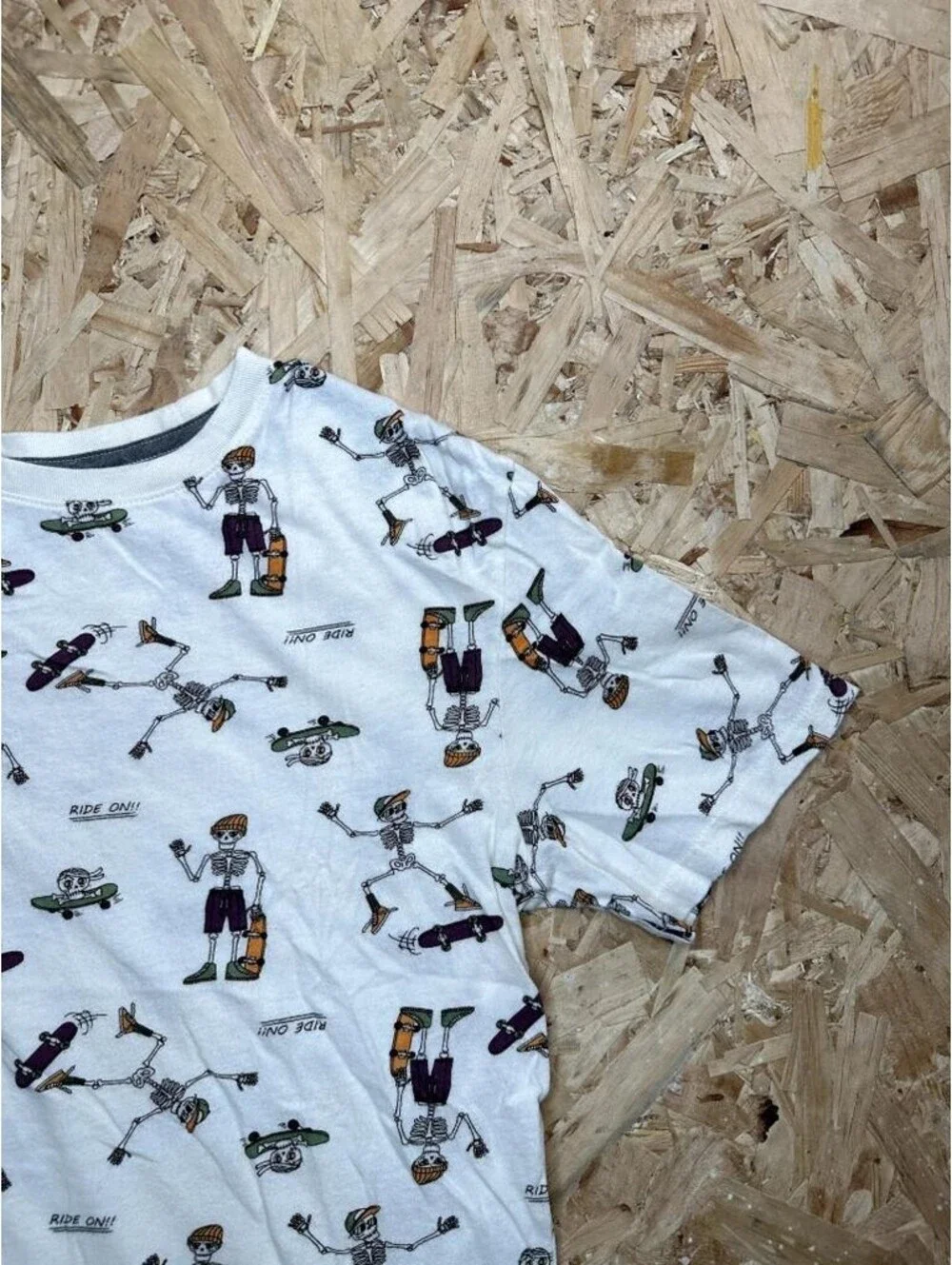 Old Navy Boys Softest Tee XL 14-16 White Skeleton Skateboard Graphic T-Shirt